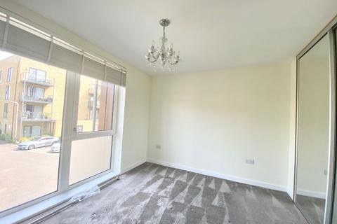 1 bedroom serviced apartment to rent, Ashflower Drive, Harold Wood