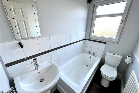 2 bedroom terraced house to rent, Spring Street, Barnsley, S70
