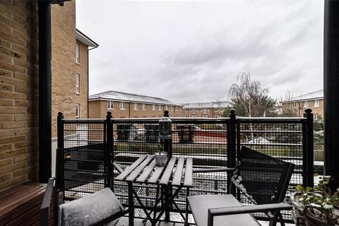 1 bedroom apartment to rent, St. Georges Way, London, SE15