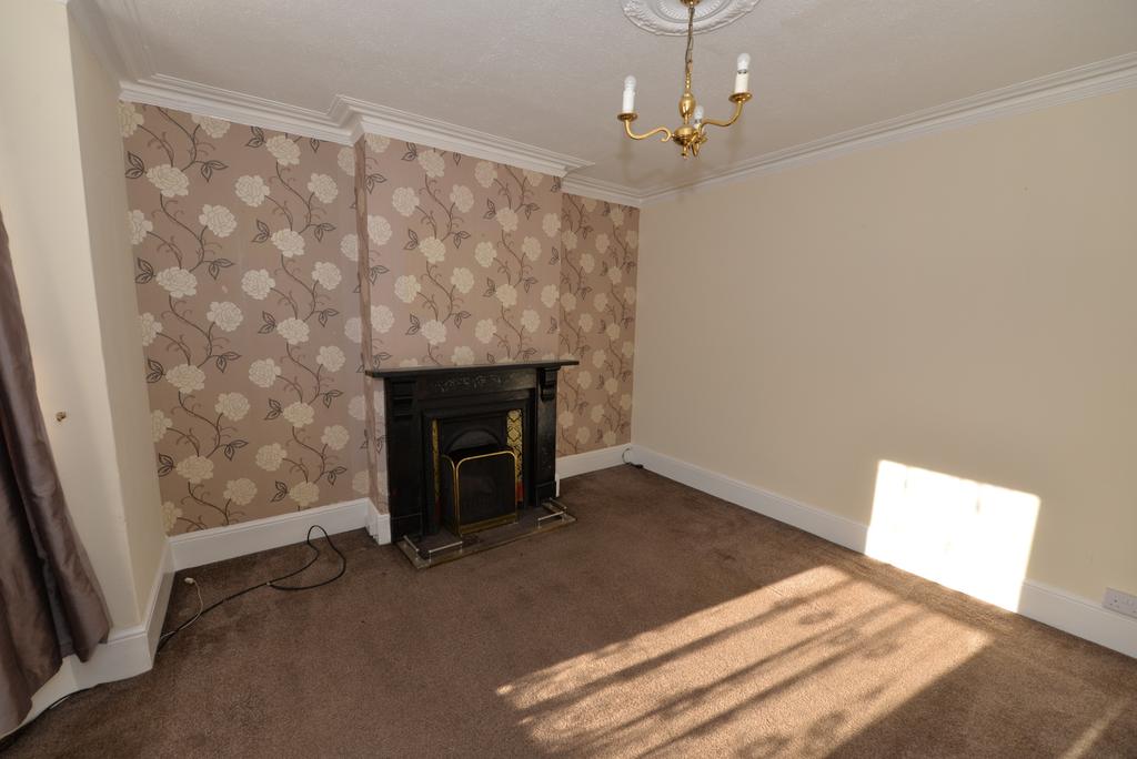 Worting Road, Brookvale, Basingstoke... 3 bed terraced house £1,500