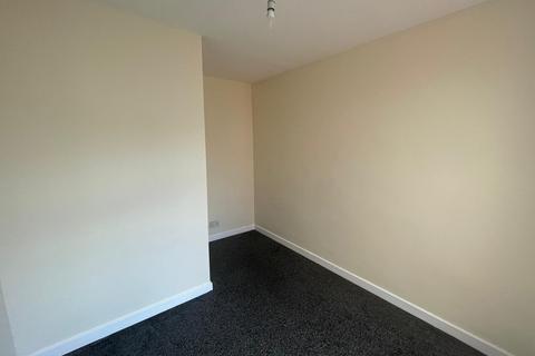 3 bedroom terraced house to rent - Regent Street East, Neath, Neath Port Talbot. SA11 2RU
