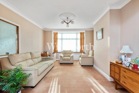 17 Kenmare Gardens, London, N13 5DR