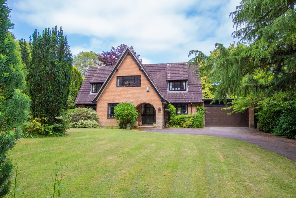 Lower Broad Oak Road, West Hill 3 bed detached house for sale £795,000