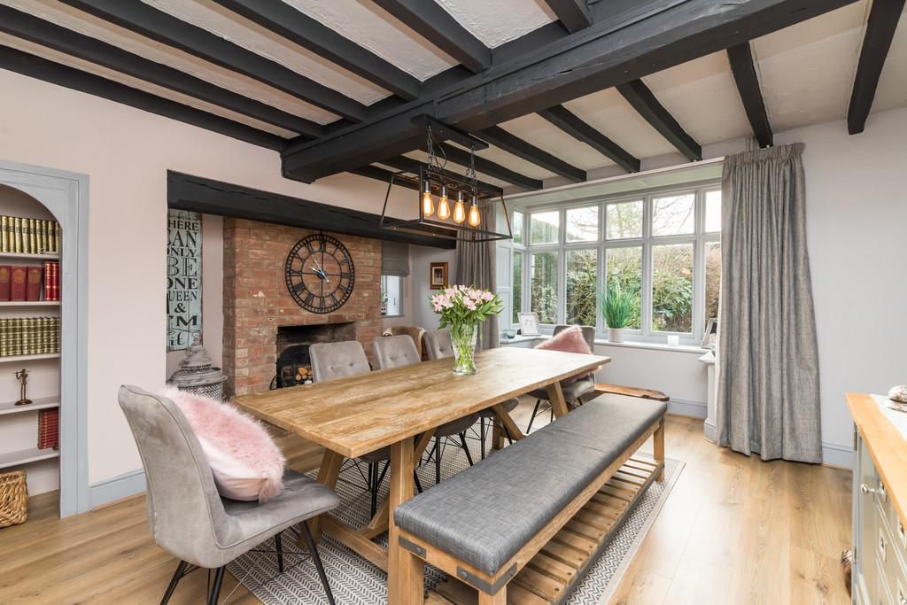 Burton Road, Midway 6 bed detached house for sale £800,000