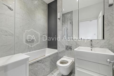 3 bedroom flat to rent, Compton Road, Islington, London