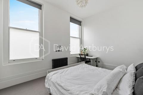 3 bedroom flat to rent, Compton Road, Islington, London