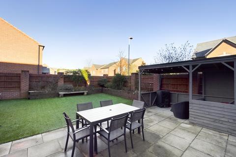 4 bedroom detached house for sale, Salt Drive, Barton-under-Needwood