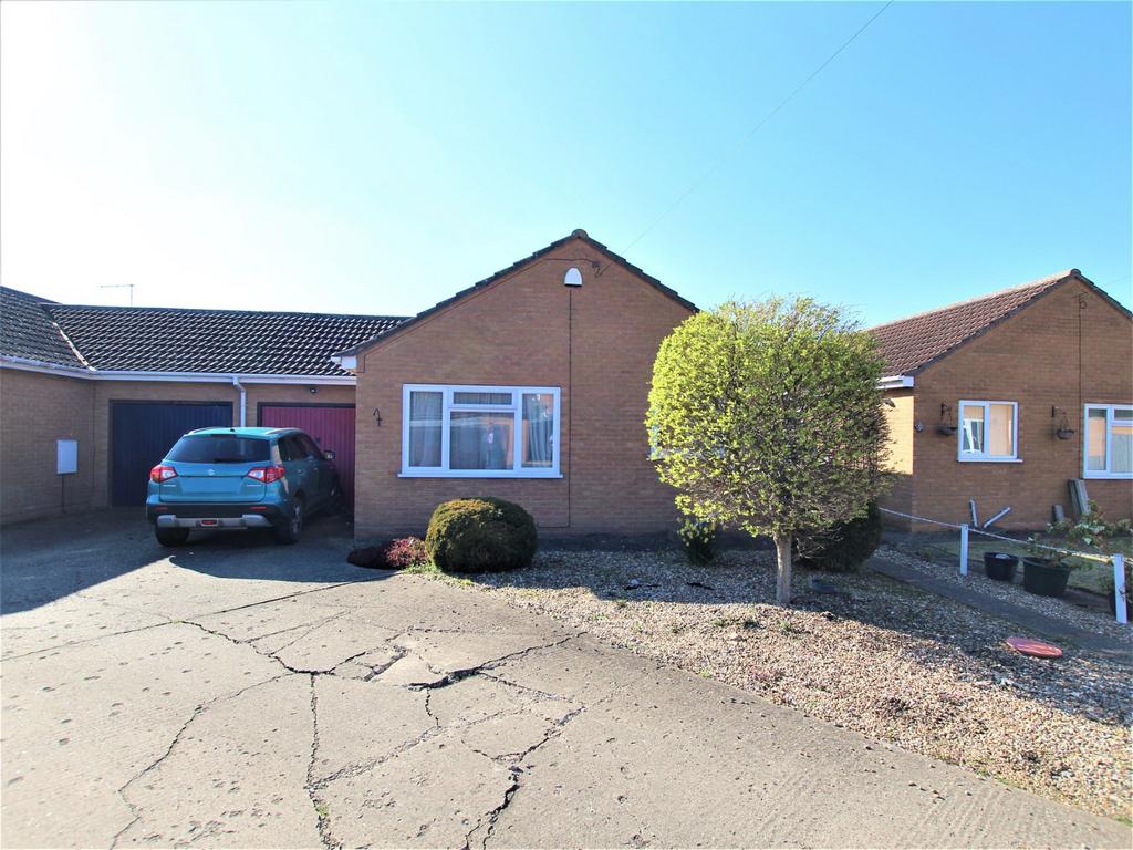 Smiths Chase, March 2 bed detached bungalow for sale £210,000