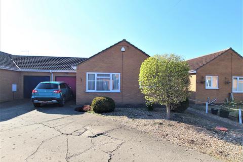 2 bedroom detached bungalow for sale, Smiths Chase, March