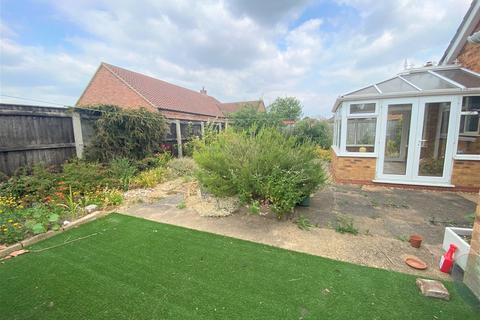 2 bedroom bungalow for sale - Poplar Close, March