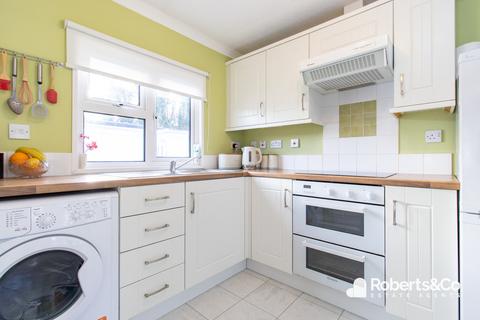2 bedroom detached bungalow for sale - Park Road, Penwortham
