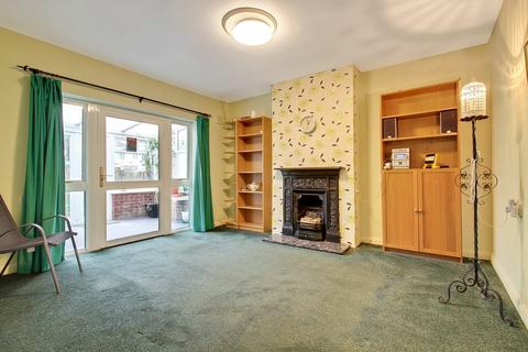 2 bedroom semi-detached bungalow for sale - Weald Rise, Harrow Weald