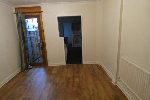 2 bedroom terraced house to rent, Kempston MK42