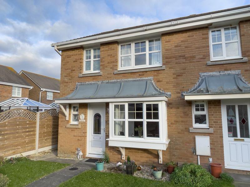 MiddletononSea, West Sussex 3 bed semidetached house £375,000