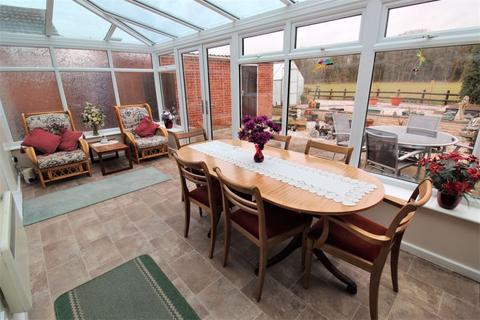3 bedroom bungalow for sale - Huntley Avenue, Spondon