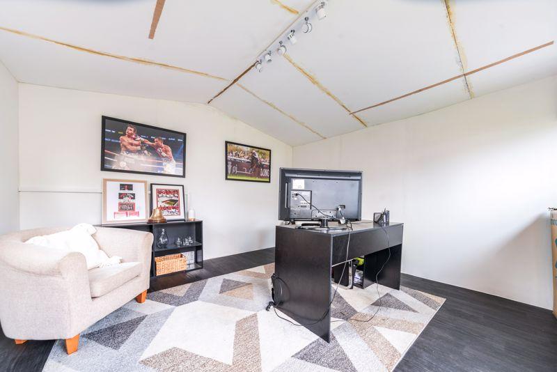 Office/Outbuilding