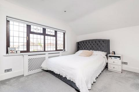 28 Wyncham Avenue, Sidcup, DA15 8ER