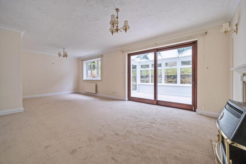Clovelly Park, Beacon Hill, Hindhead 4 bed detached house £675,000