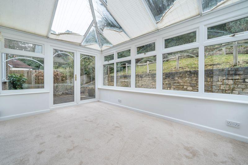 Clovelly Park, Beacon Hill, Hindhead 4 bed detached house £675,000