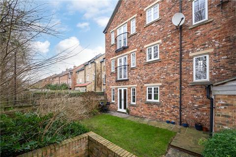 3 Micklethwaite Grove, Wetherby, LS22 5LA