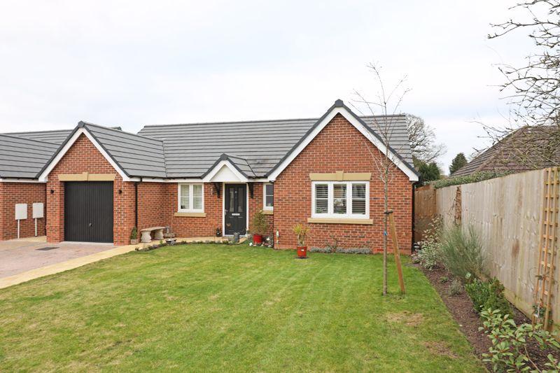 Roebuck Drive, Baldwins Gate 3 bed detached bungalow for sale £355,000