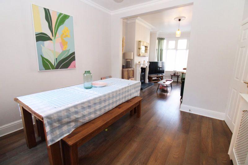 Westminster Avenue, Holderness Road, Hull, HU8 3 bed terraced house for