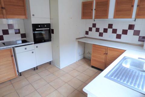 20 Furlong Road, Gloucester, GL1 4UT