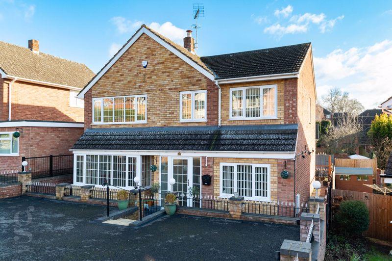 Burwood Close, Hereford, HR1 1DQ 4 bed detached house £485,000