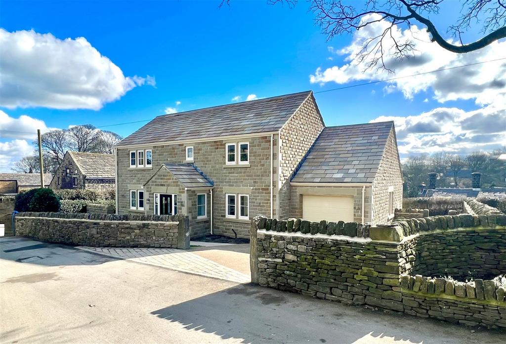 Towngate, Thurlstone, S36 9RH 4 bed detached house for sale £600,000