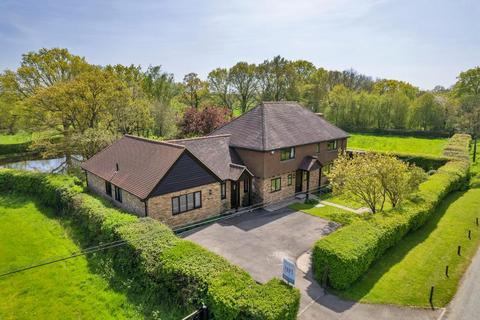 5 bedroom detached house for sale, Sand Lane, Frittenden, Kent, TN17 2BA