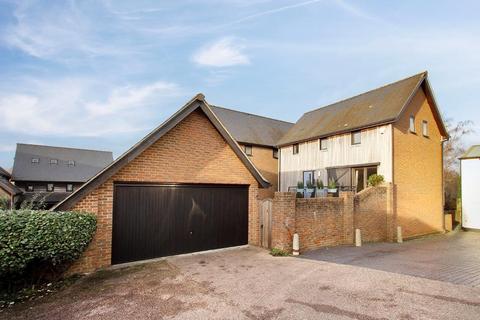 3 bedroom detached house for sale, Russells Yard, Cranbrook, Kent, TN17 3HD