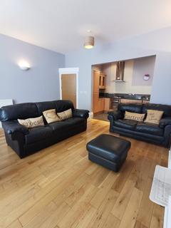 2 bedroom flat to rent - Walter Road, City Centre, Swansea