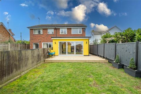 3 bedroom semi-detached house for sale, Little Wakering Road, Barling, SS3