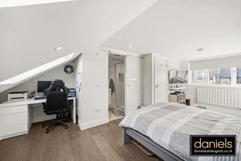 4 bedroom terraced house for sale - Napier Road, Kensal Green, London, NW10