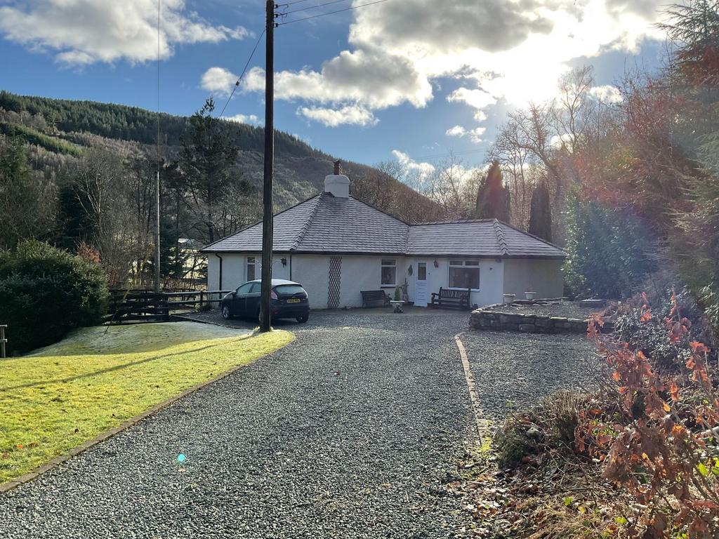 Hermon Bungalow, Llanfachreth, Dolgellau, LL40 2PA 3 bed detached