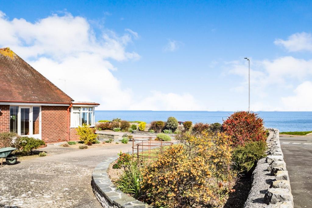Marine Drive, Rhos On Sea, Conwy, LL28 3 bed bungalow £695,000