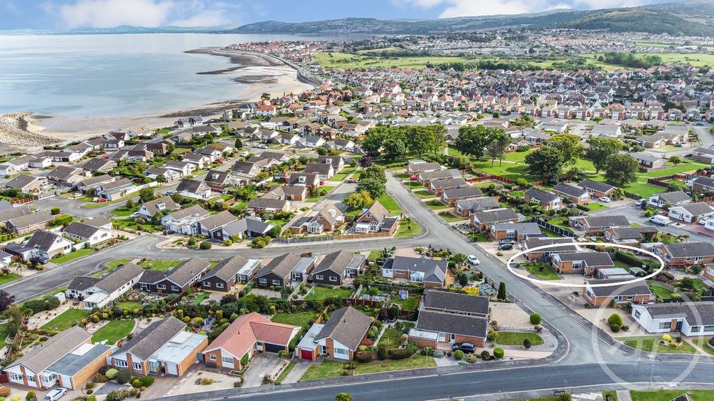 Lon Mynach, Penrhyn Bay, Llandudno, LL30 2 bed bungalow £325,000