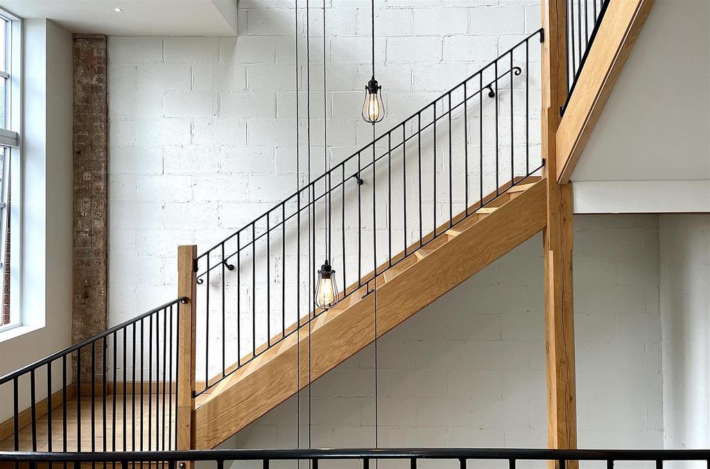 Stairwell 1.jpg