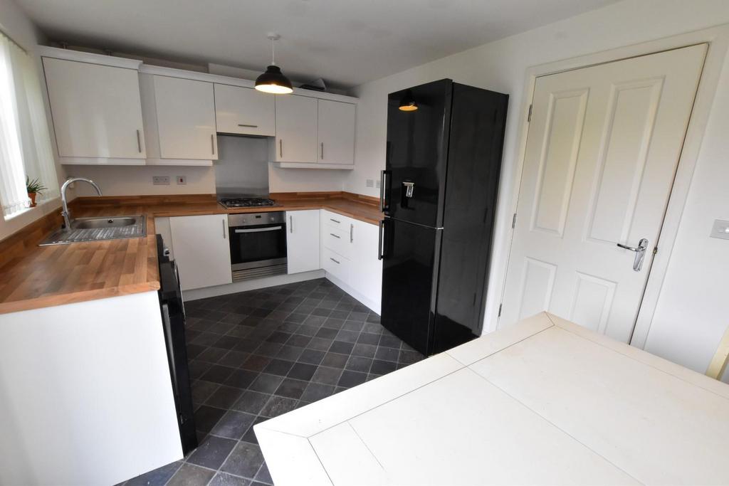 Kitchen angle 2