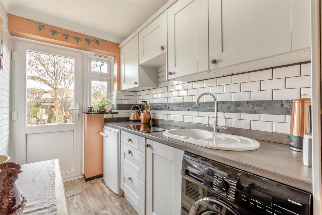 8537356-interior05.jpg