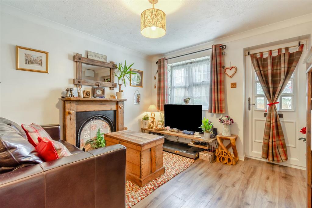 8537356-interior01.jpg