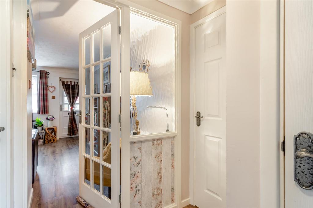8537356-interior09.jpg