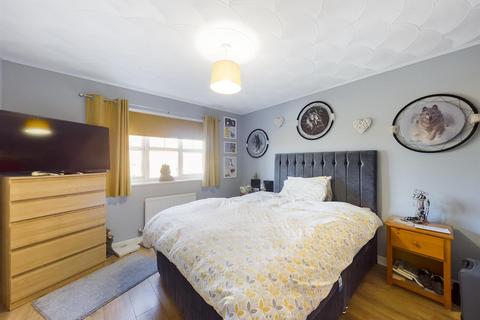 3 bedroom detached house for sale - Airedale Drive, Bridlington