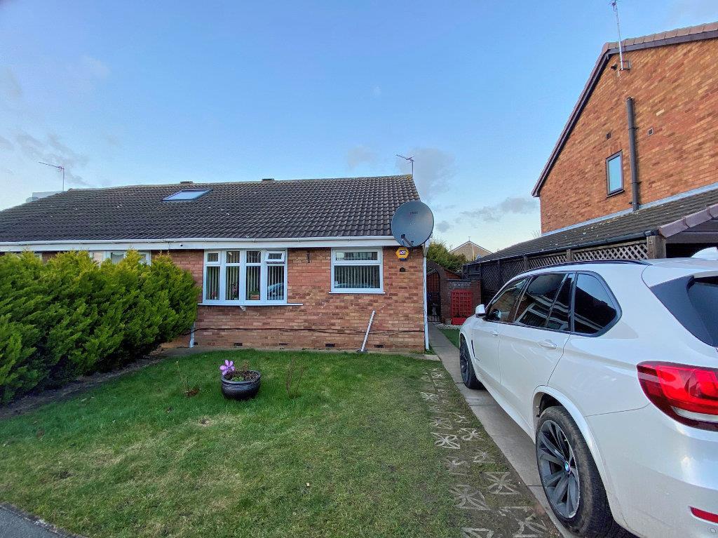 Evergreen Drive, Hull 2 bed semidetached bungalow £149,950