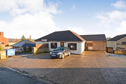 125 Cross Hill, Ecclesfield, Sheffield, S35 9YS