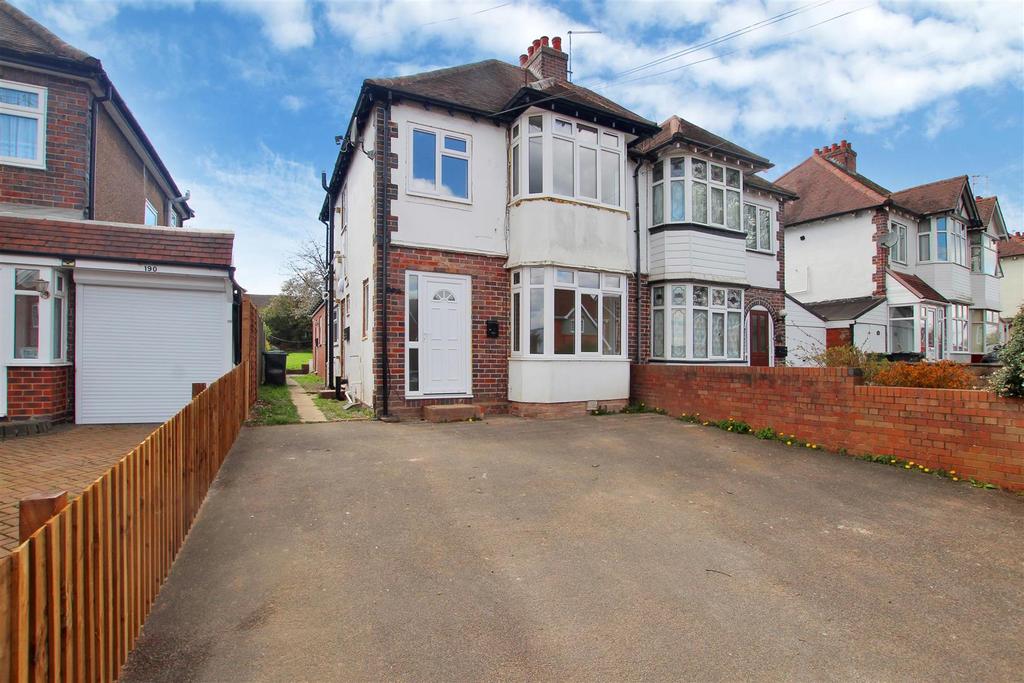 Studley Road, Redditch, B98 7HL 1 bed flat £600 pcm (£138 pw)