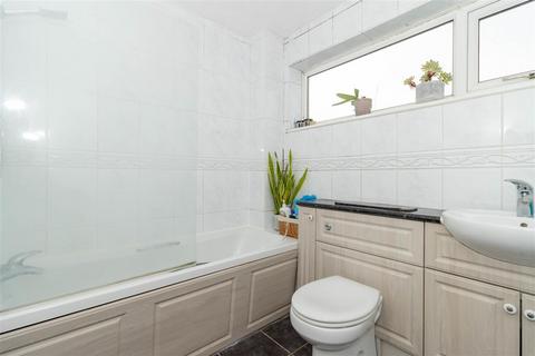 110 Boxgrove, Goring By Sea, Worthing, BN12 6LX