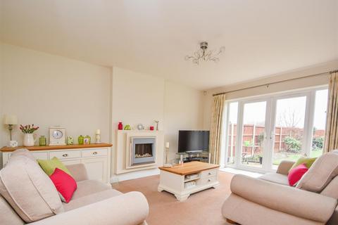 14 Berkeley Close, Wolverhampton, WV6 7RX
