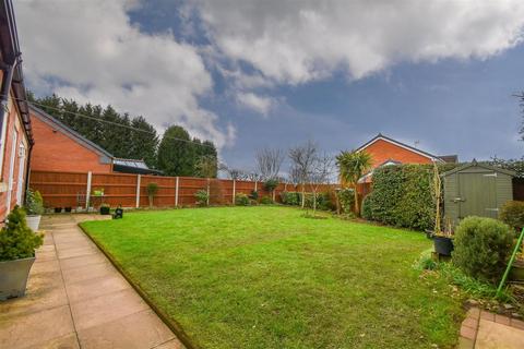 14 Berkeley Close, Wolverhampton, WV6 7RX