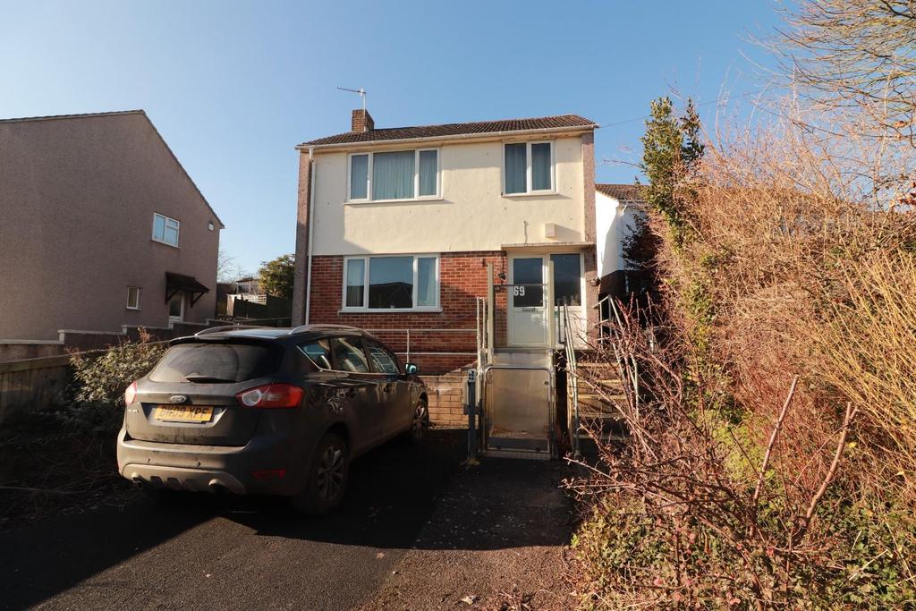 Lower Chapel Lane, Frampton Cotterell, Bristol 3 bed house £325,000